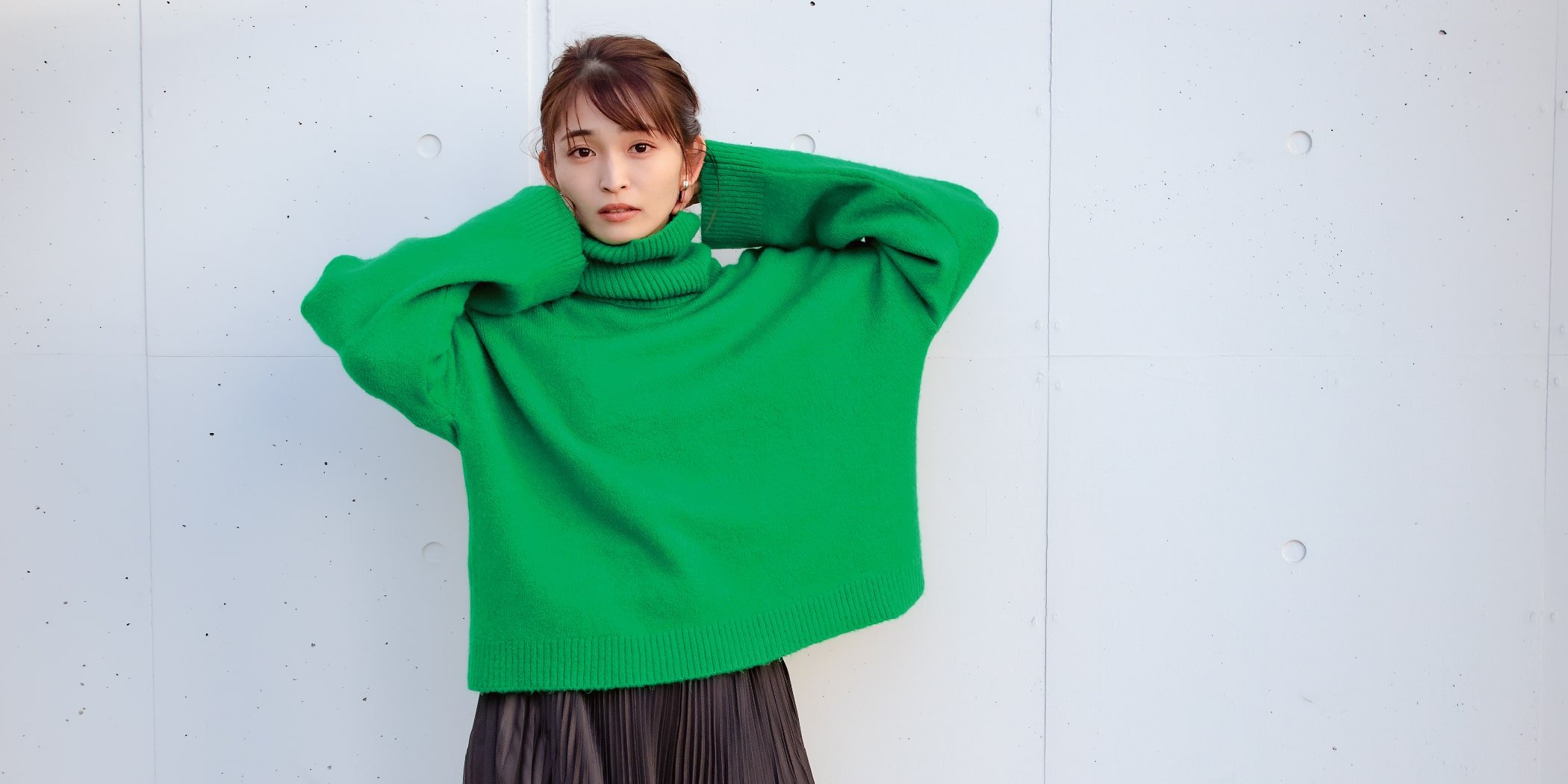 岡本玲プロフィール写真PC