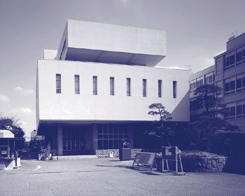 昭和46年竣工 山脇巌教授設計の図書館（2004年撮影）